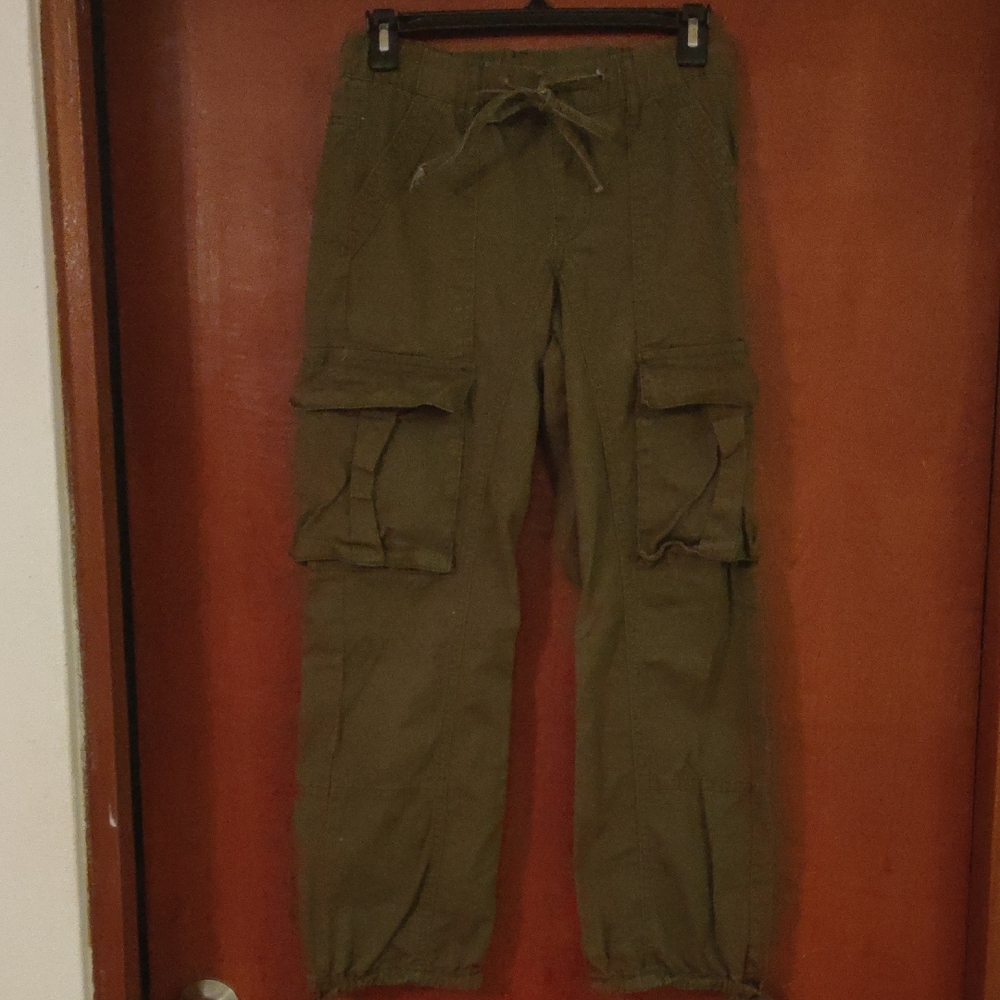 VIP Women's Pull On Olive Cargo Pants